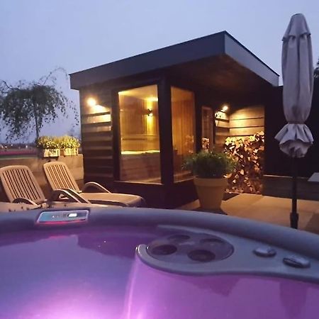 Wellness Lodge Ruigenhoek 13A - Sauna, Jacuzzi ! De Zilk Bagian luar foto